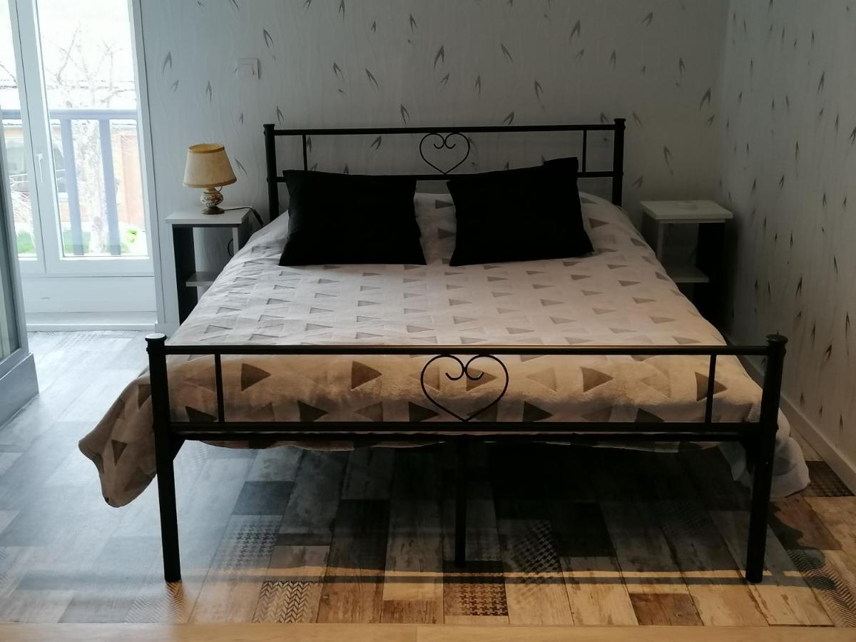 Chambre D'Hotes Bleigny-le-Carreau Dış mekan fotoğraf