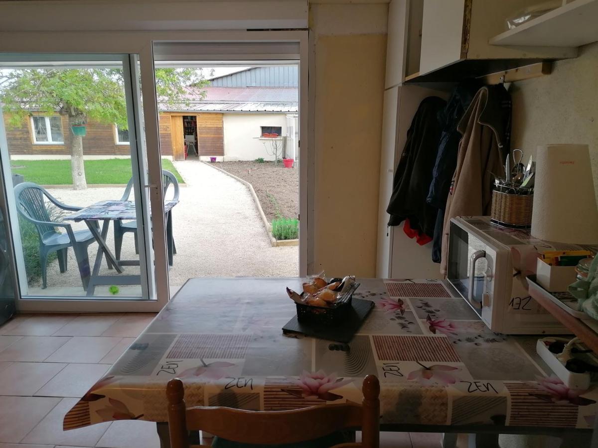 Chambre D'Hotes Bleigny-le-Carreau Dış mekan fotoğraf